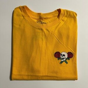 Eighty Eight Embroidered Skull & Roses T-Shirt Men’s 
Size Small, Brand New